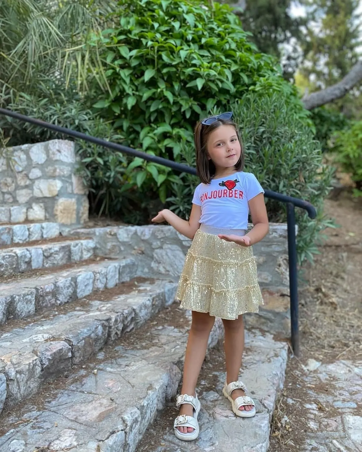Rolanko Girls Sequin Skirt A-line Tiered Pleated Sparkly Skirt Elastic Waist Metallic Skirt for Party 5-12 Years