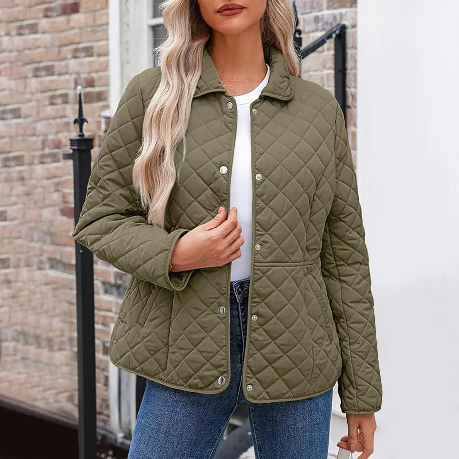 Women's Puffer Jacket Long Sleeve Button Down Lapel Quilted Coats Casual Lightweight Outwear Jacket With Pockets
