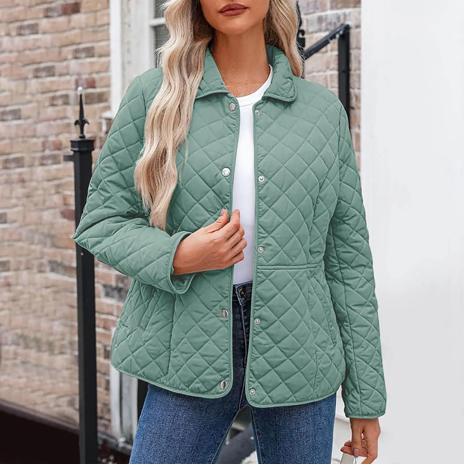 Women's Puffer Jacket Long Sleeve Button Down Lapel Quilted Coats Casual Lightweight Outwear Jacket With Pockets